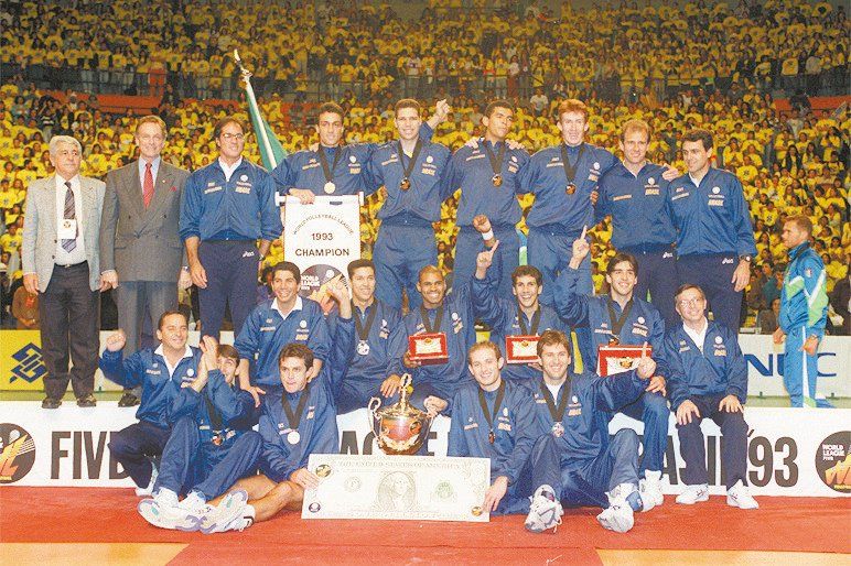 Nove vezes campeã da Liga Mundial, a seleção brasileira levantou seu primeiro título no Ibirapuera, em 1993 (foto: reprodução/internet)